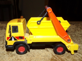 1985 matchbox super kings #K-123 leyland skip truck nice used - $15.83