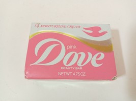 Vintage Dove Beauty Bar Soap 4.75 Oz  Pink  (gold foil box) New Old Stock - $10.39