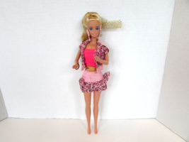 MATTEL Animal Lovin&#39; Barbie Doll Pink Leopard Skirt Jacket Giraffe Earrings - $14.80