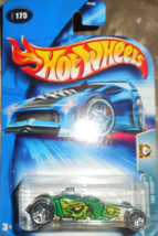 2004 Hot Wheels Wastelanders #175 &quot;TIre Fryer&quot; #83769 Mint Car On Sealed Card - £1.58 GBP