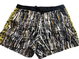 Women’s Short W118 By Walter Baker Size 4 Colorful - $12.03