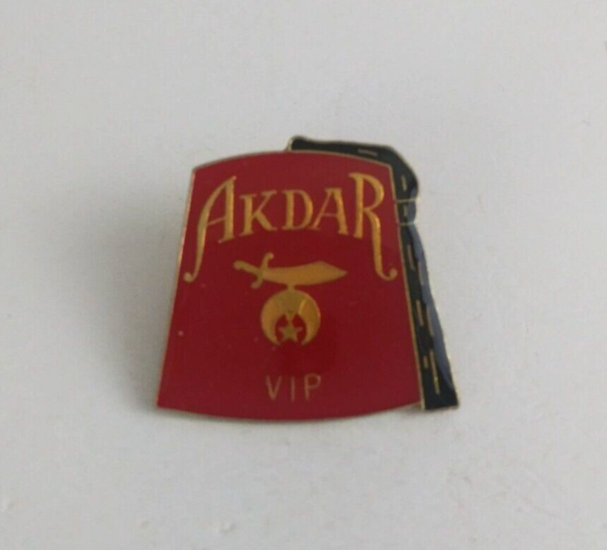 Vintage Moila Shriners Akdar VIP Fez Hat Lapel Hat Pin - $8.42