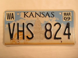 LICENSE PLATE Tag 2001 2009 KANSAS VHS 824 Wallace County STATE CAPITOL ... - £9.55 GBP