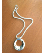 SILVER CHAIN MEDIUM PENDANT WITH SILVER CIRCLE - $187.10 MXN
