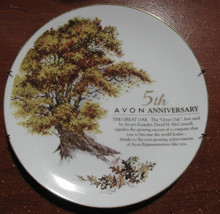 Avon Collector&#39;s Plate 5th Anniversary &quot;The Great Oak&quot; 1995 Gold Trim - £6.22 GBP