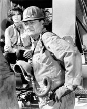 Hellfighters 1968 John Wayne in fire fighter outfit Katharine Ross 24x30 poster - £23.52 GBP