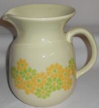 1970s Franciscan PICNIC PATTERN oz Pitcher CALIFORNIA - $31.67