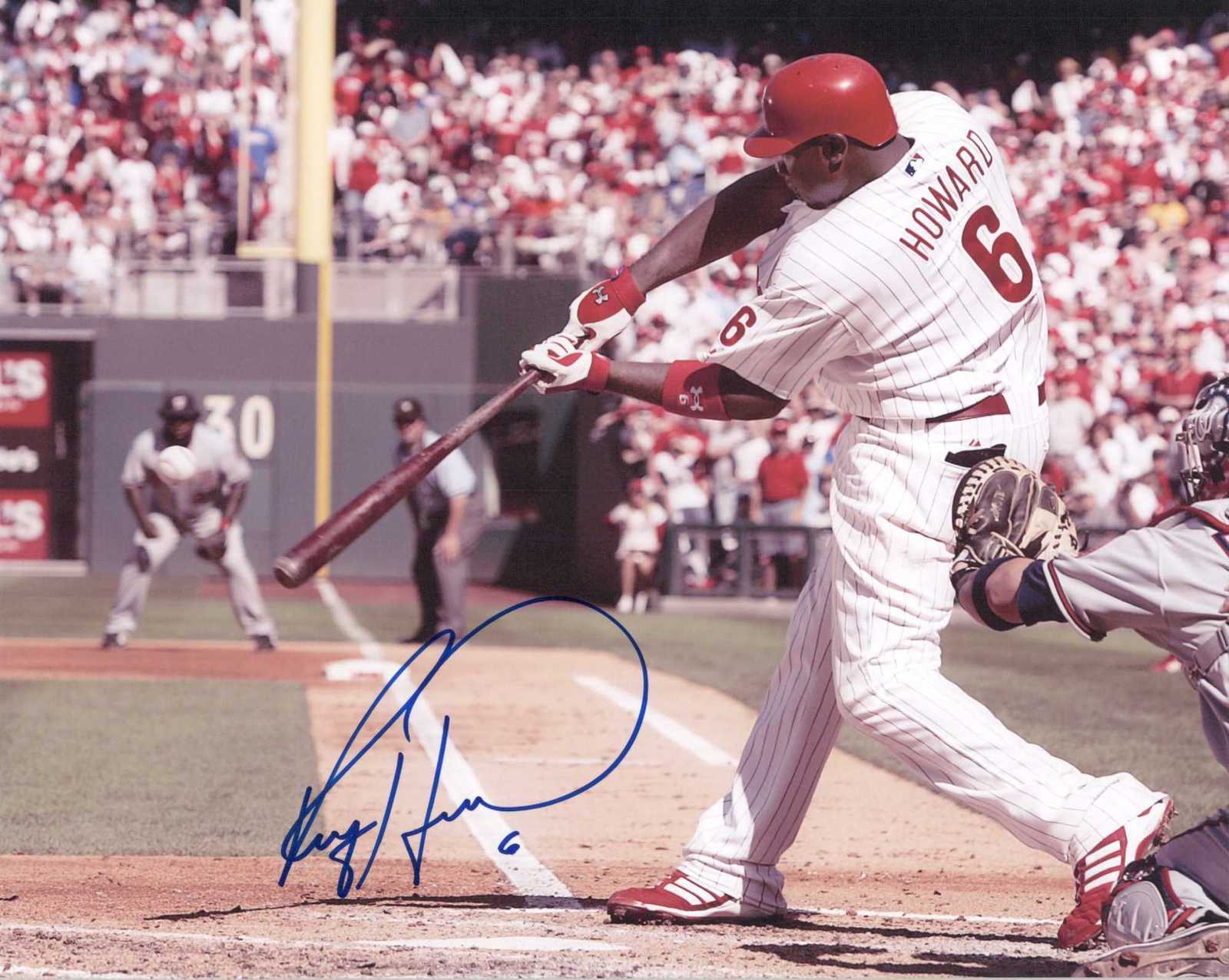 Primary image for Ryan Howard Signed Autographed Glossy 8x10 Photo - Philadelphia Phillies