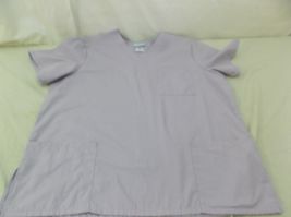 SB Scrubs Light Purple/ Lavender Solid Color/ Pattern Scrub Top 6685 - $18.62