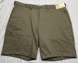 Haggar Mens Shorts Size 42 Classic Fit Iron Free Premium Green Khaki Flat Front - £14.20 GBP