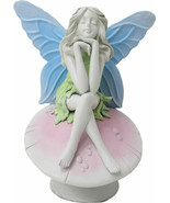 Fairy 15078 Resting on Mushroom Indoor Outdoor 8&quot; H Resin Garden Statuary  - $565.28 MXN