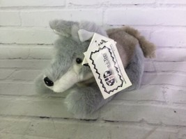 VTG Wildlife Artists Wild Wolf Coyote Gray Tan Dog Plush Stuffed Animal ... - £27.21 GBP