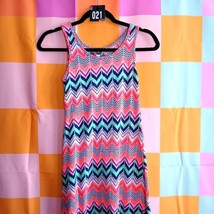 Cherry Styx Girls Pink Chevron Printed Girls Dress Size Small - $15.00