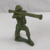 Vintage Tim-Mee Toys Green Plastic Army Man With Bazooka 4&quot; Action Figure - £4.57 GBP