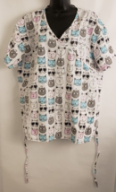 Wear for Care Scrub Top V-Neck Cats Multi-Color Pockets Ties Size 2X - £7.08 GBP