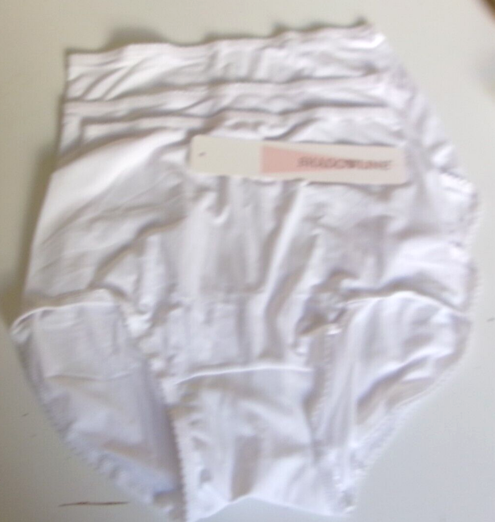 Three Shadowline Flawless fit full briefs Panty Style 17077 Size 9 White