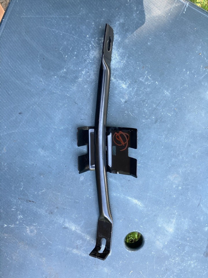 1995 Mercedes-Benz E320 E 320 Wagon Dash Bracket W124 - $19.79