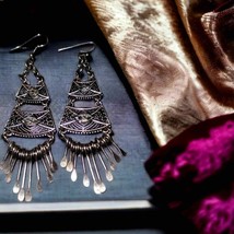 Exquisite drop and dangle Silver Egyptian revival earrings - £18.68 GBP