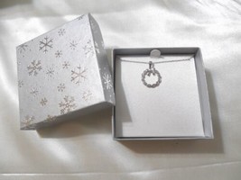 Department Store 18&quot; SS Christmas Wreath Diamond Pendant Necklace HL604 $100 - £32.32 GBP