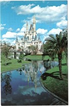 Florida Postcard Walt Disney Magic Kingdom Cinderella Castle Gothic Spires - £2.32 GBP