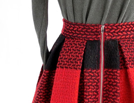 Winter Pink Plaid Midi Skirt Outfit Women Woolen Plaid Pleated Holiday Skirt image 7