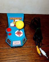 Jakks MS. PAC-MAN 5-in-1 TV Plug N Play 2004 Pacific NAMCO Arcade - Works! - $17.77