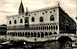 RPPC Iconic Palazzo Ducale on Gondola Canal Venice Venizia Italy UNP DB Postcard - £2.32 GBP