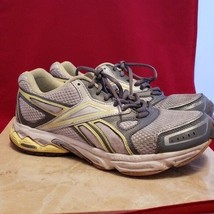 Reebok Athletic Shoes Green &amp; Grey Athletic Shoes - Size 8.5 - $14.99
