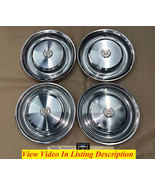 76 Cadillac Fleetwood 15&quot; HUB CAPS WHEEL COVERS W/ WREATH CREST EMBLEM S... - $474.87 CAD
