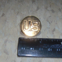 US Insignia Military Pin 1&quot; rOund Disc Raised Letters screw on back BRAS... - $843.30 MXN