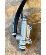 2016 BMW S1000R OEM Rear Brake Caliper Master Cylinder &amp; Line - $1,641.66 MXN