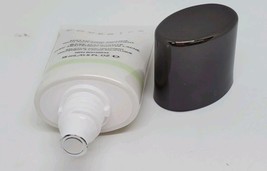 Cover FX Mattifying Primer with Anti-Acne Treatment 15ml/0.5Fl oz image 3