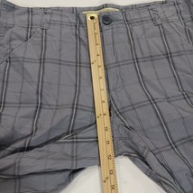 Cabela's Casuals Women's Gray Collection Chino Hiking Plaid Shorts Sz 14 (36×11) image 6