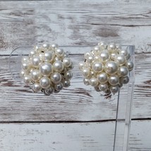 Vintage Clip On Earrings Cluster Style Cream Faux Pearl - £8.81 GBP