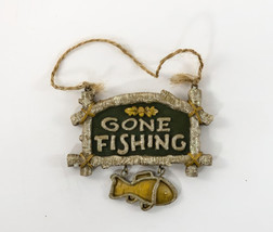 Christmas Ornament Sign Gone Fishing By Kurt S. Adler, Inc Fish 3.75&quot; Vi... - £8.61 GBP