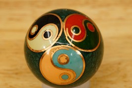 Chinese Cloisonne Brass Enamel Sphere Yin Yang Jingle Exercise Ball 1-5/... - $239.70 MXN