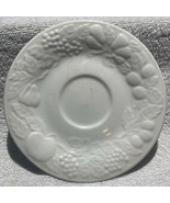 Gibson Housewares China Embossed Fruit 6 5/8 Inch White Saucer - €2,53 EUR