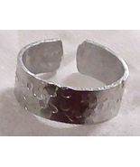 Handmade Silver-Color Metal Textured Ring Size 8 - £3.93 GBP