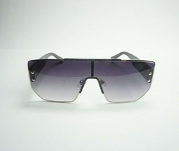 woman Sunglasses Exaggerated Geometric oversized lenses black thick sides - £15.50 GBP