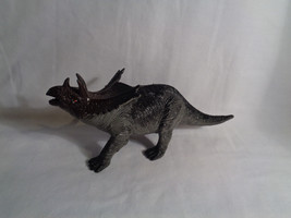 Dark Gray Styracosaurus Horned Dinosaur Figure or Cake Topper - £2.00 GBP