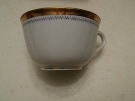 029 Richard Ginori Italy Gold &amp; Blue Tea Coffee Cup Vintage - $6.99
