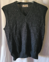VTG  Alpaca Vest Size Medium Dark Grey 100% Alpaca Peru Doctor Lawyer Ch... - $26.99
