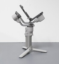 DJI RS 4 Mini Combo 3-Axis Gimbal Stabilizer - Gray CP.RN.00000443.01 image 3