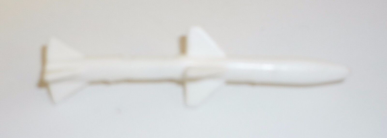 Flying Fighters Missile C Vintage Action Figure White Accessory Part 1989 - $0.98
