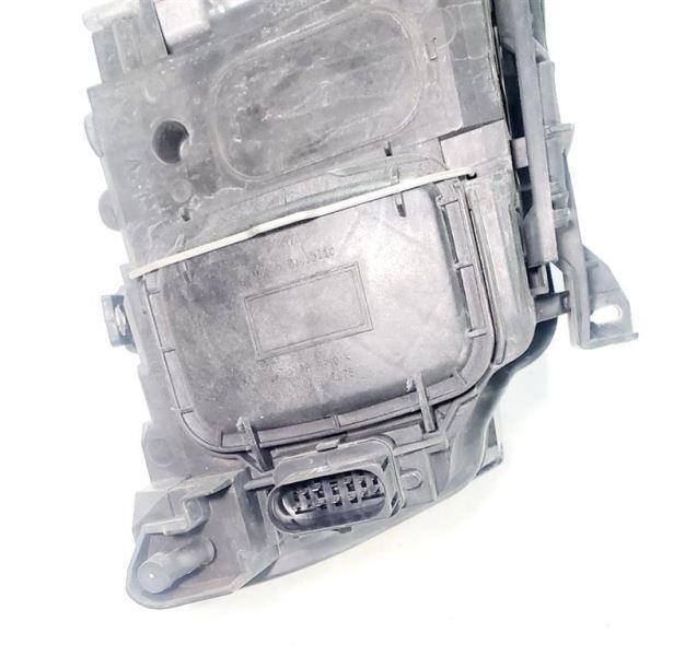 2010 2011 2012 Audi Q5 OEM Driver Front Left Headlight Xenon HID Small Crack Item image 11