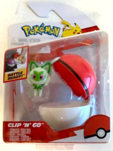 New Jazwares PKW3629 Pokemon Clip &#39;n&#39; Go Sprigatito + Poke Ball Battle Figure - $24.70