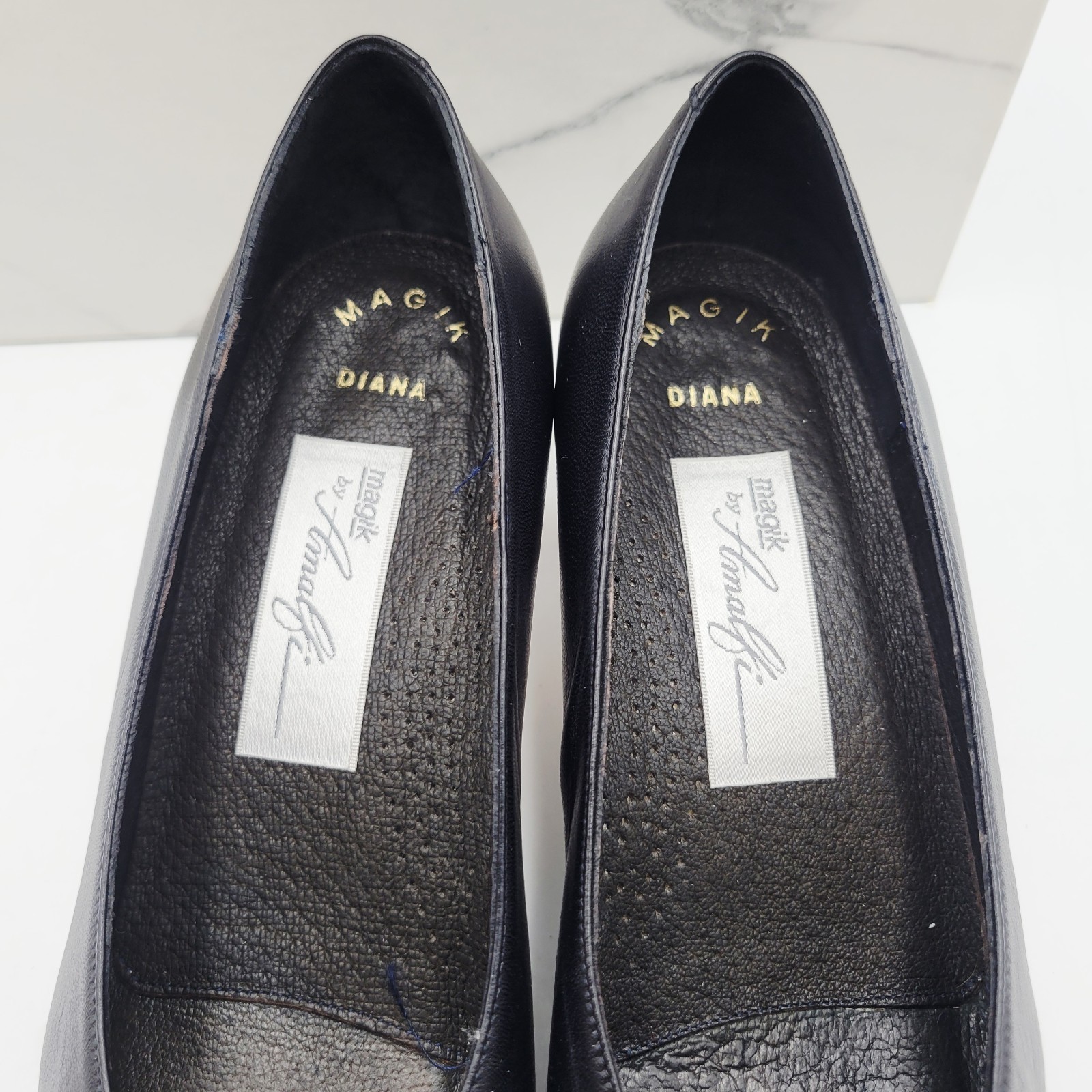 Amalfi by Rangoni Women Black Leather Pumps Heel 7.5 Narrow Career Woven Cap Toe Item image 5