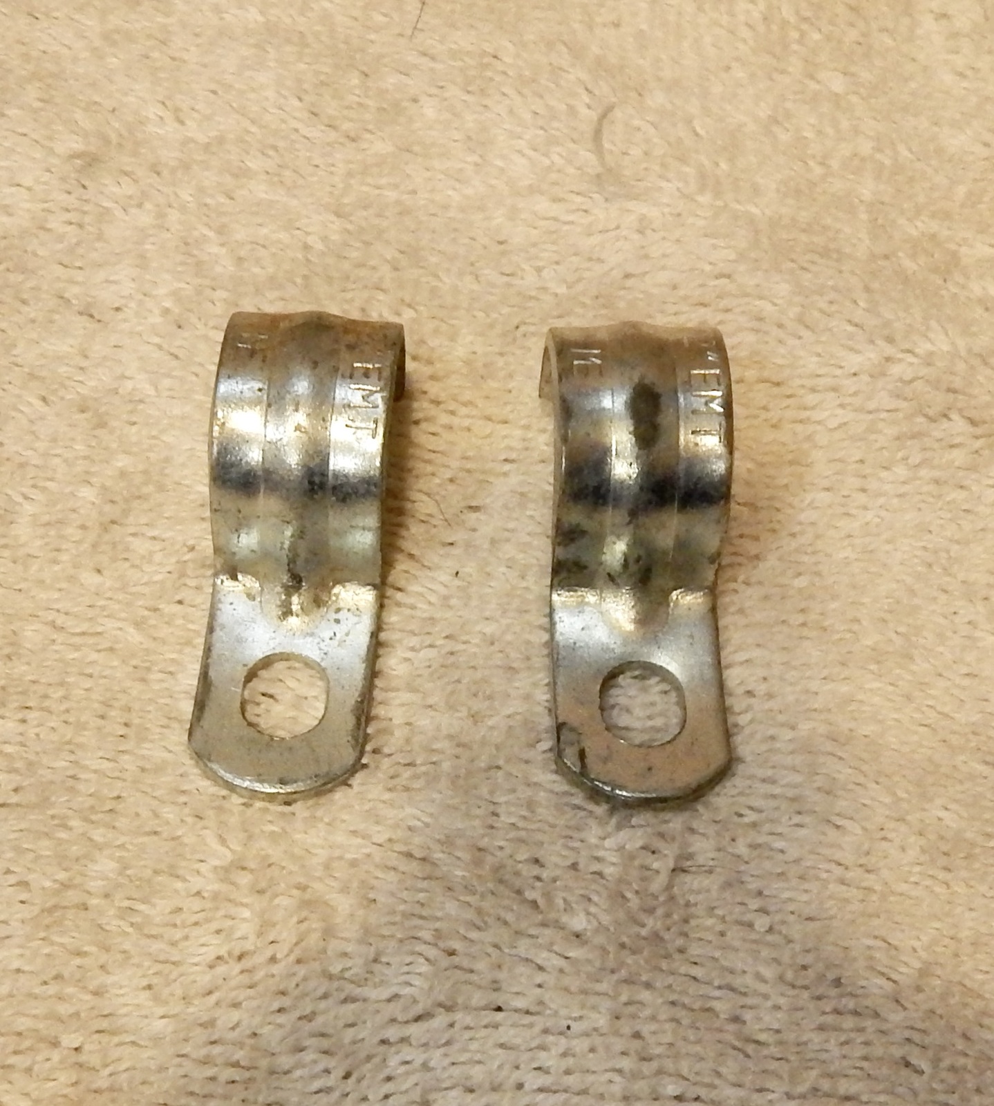 1/2&quot; Conduit Pipe Strap 1-Hole Rigid You Choose Amount HW IMC/EMT NOS US... - $2.25+
