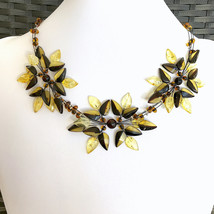 Amber Floral Necklace - Lot 971 - £119.90 GBP