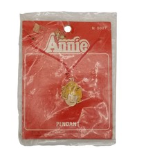 Vintage Little Orphan Annie Pendant Necklace N5027 Original Package 1981 Jewelry - $12.94